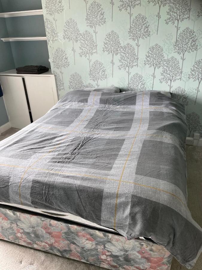 5 Bed House, 32 Tutbury Avenue, Cannon Park, Coventry, Cv4 7Bj Villa Buitenkant foto