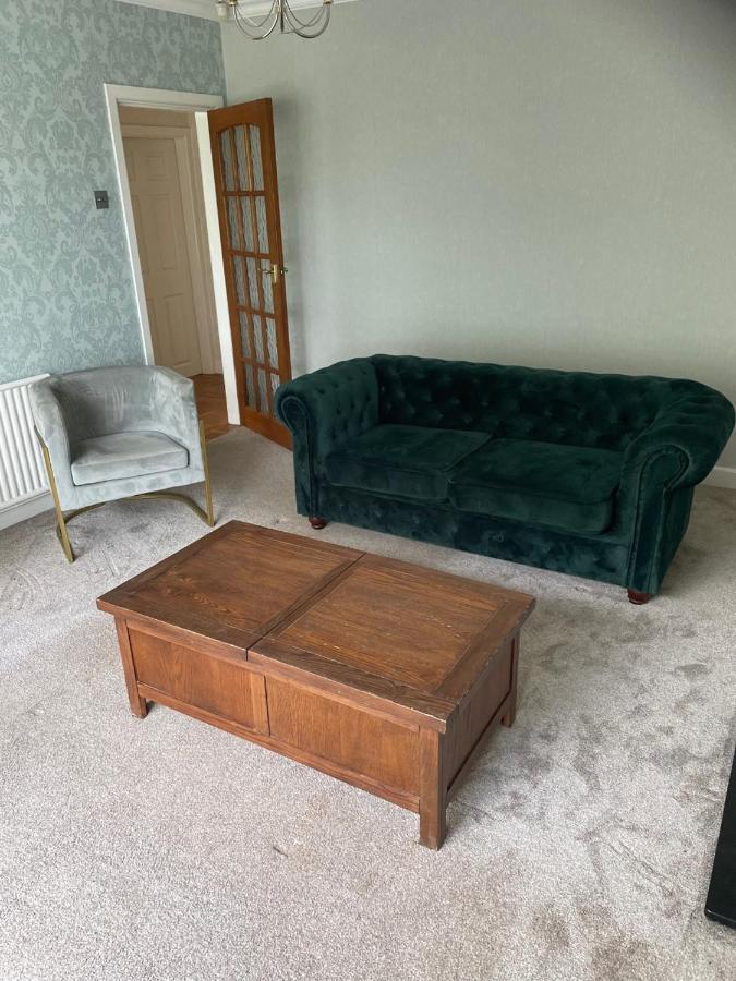 5 Bed House, 32 Tutbury Avenue, Cannon Park, Coventry, Cv4 7Bj Villa Buitenkant foto