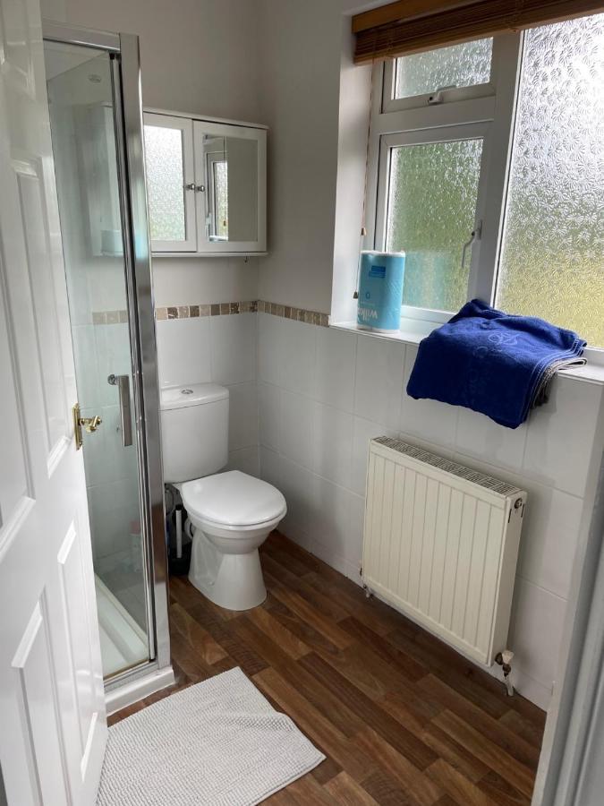 5 Bed House, 32 Tutbury Avenue, Cannon Park, Coventry, Cv4 7Bj Villa Buitenkant foto